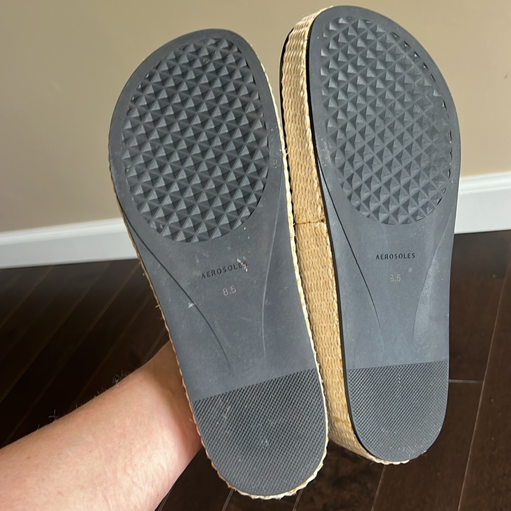 AEROSOLES Darcy Wedge Black Platform Espadrille Sandals Sz 8.5 LIKE NEW - Picture 6 of 11